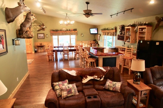 Hunting Lodge SD